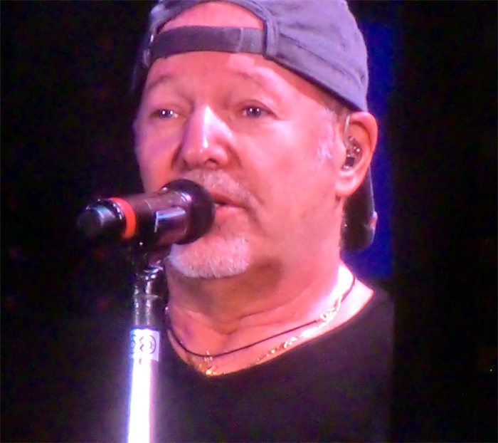 VASCO LIVEKOM2014 : il KOM è tornato VASCO LIVEKOM2014 : il KOM è tornato