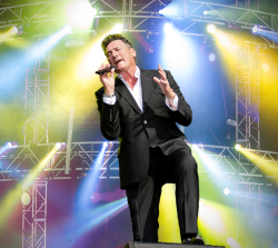 TONY HADLEY il tour 2023 arriva anche in Italia